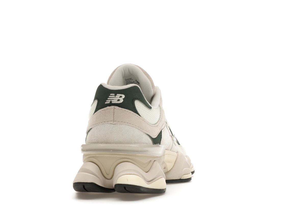 Vue 29 de New Balance 9060 Spruce Pack