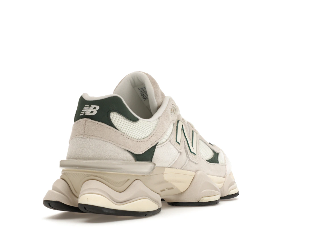 Vue 31 de New Balance 9060 Spruce Pack