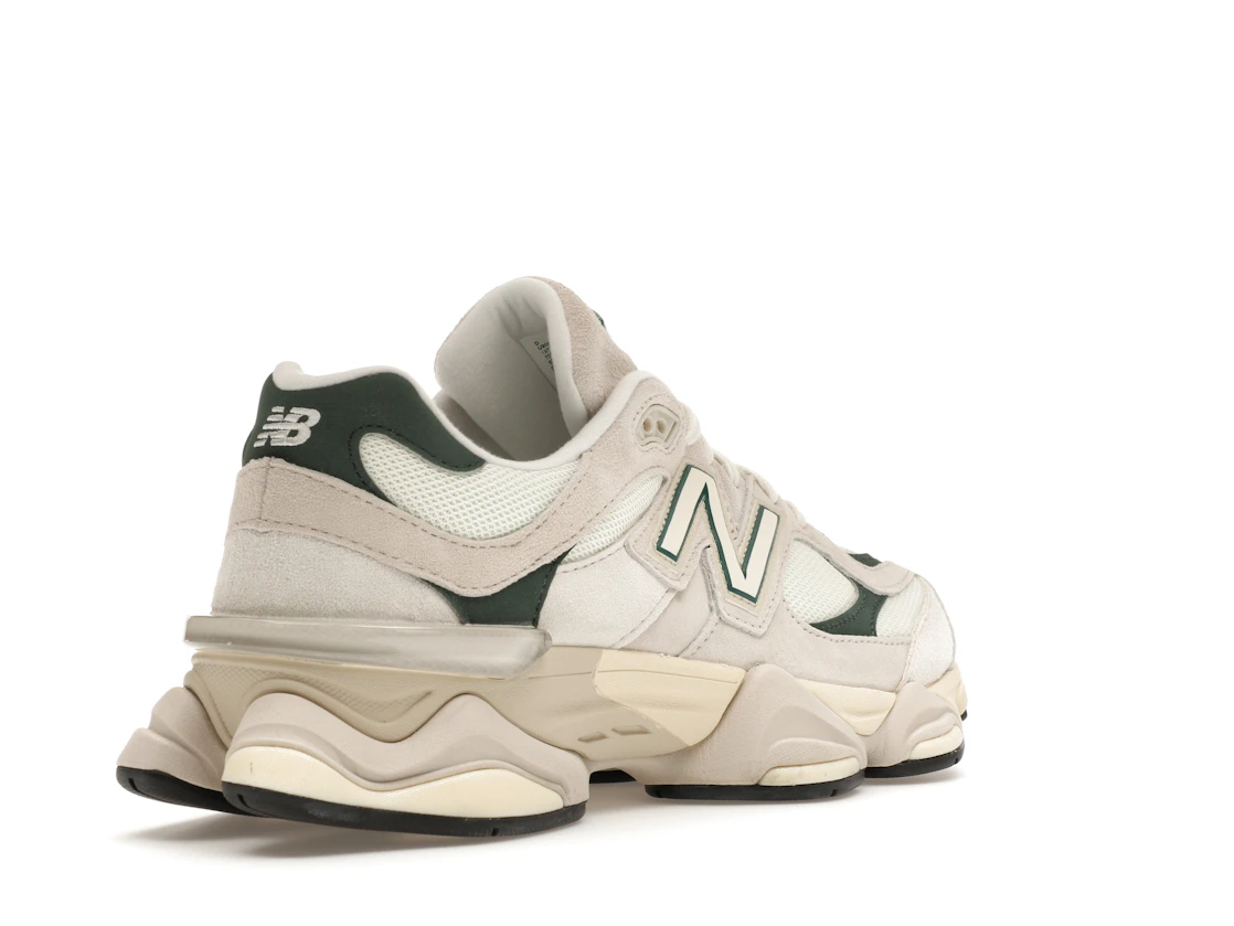 Vue 32 de New Balance 9060 Spruce Pack