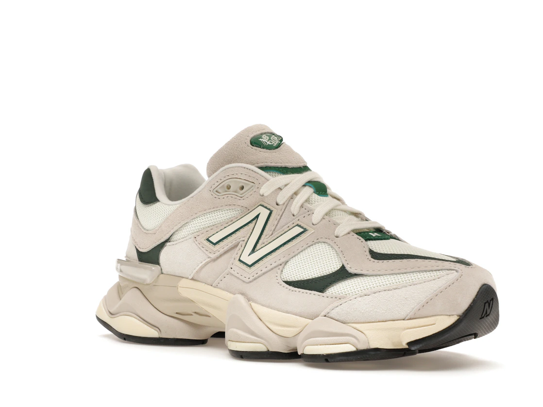 Vue 5 de New Balance 9060 Spruce Pack