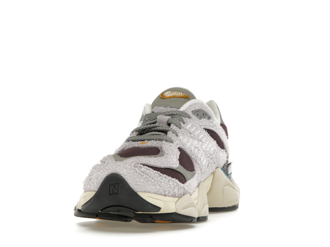 Vue 12 de New Balance 9060 Taro Plum Brown