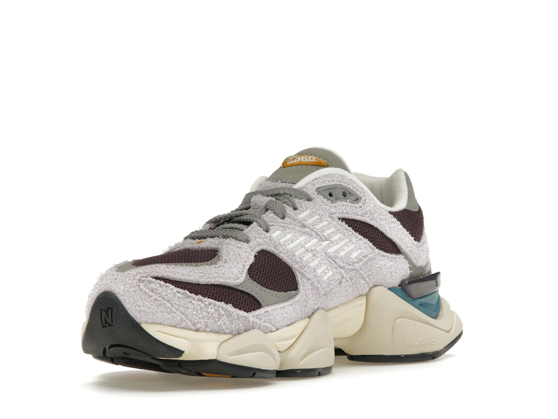 Vue 14 de New Balance 9060 Taro Plum Brown