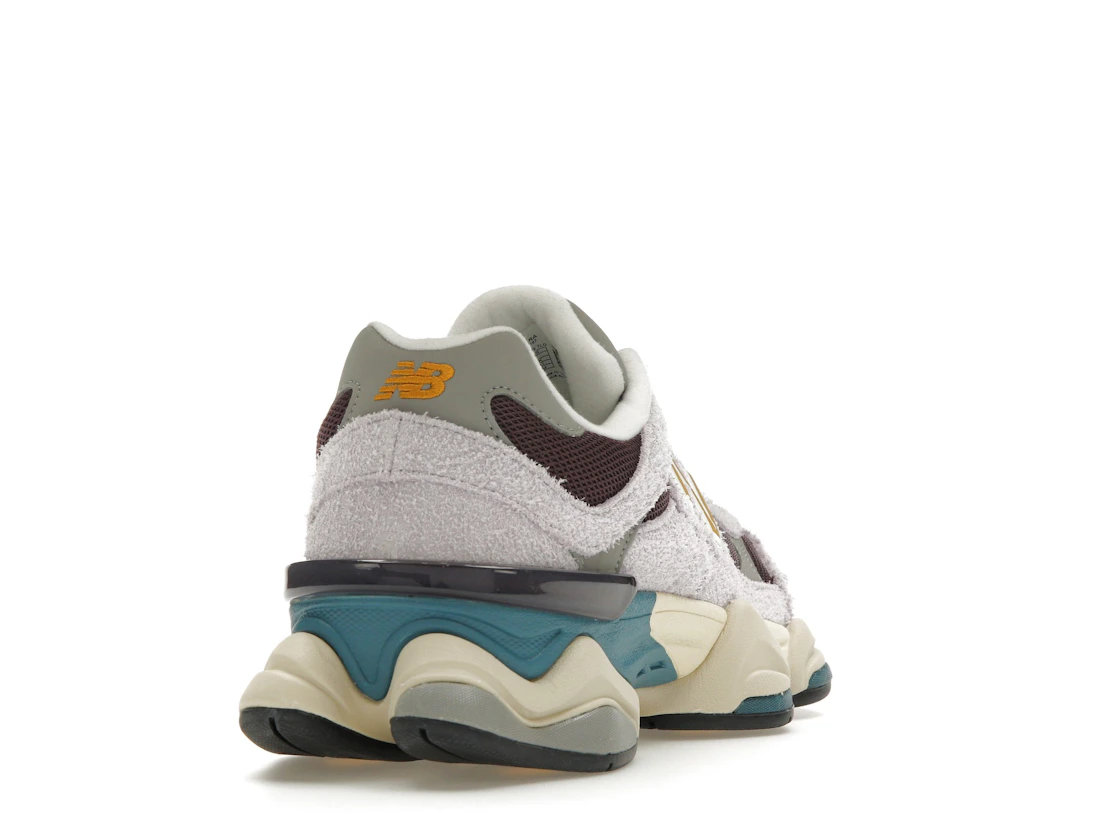 Vue 30 de New Balance 9060 Taro Plum Brown