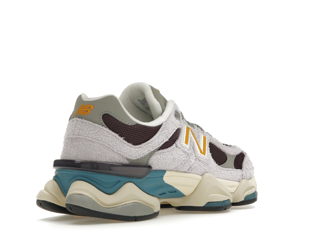 Vue 32 de New Balance 9060 Taro Plum Brown