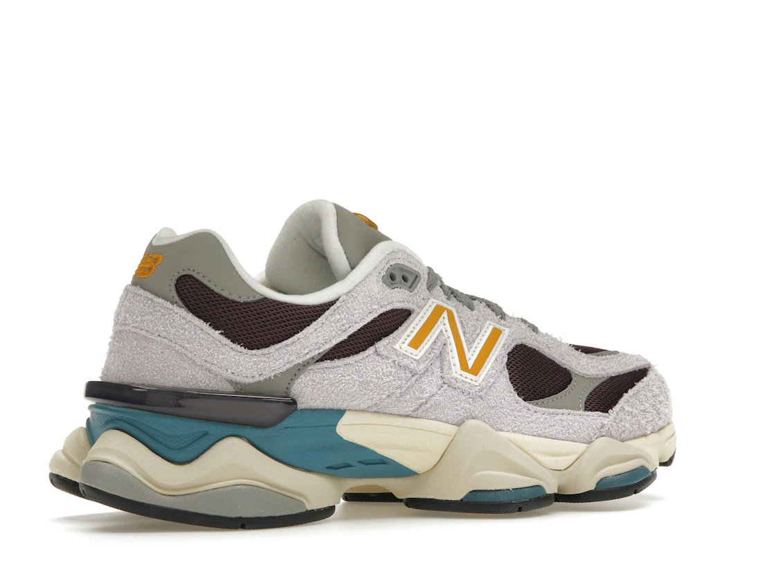 Vue 34 de New Balance 9060 Taro Plum Brown