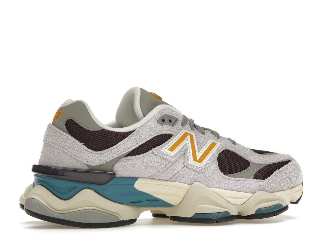Vue 35 de New Balance 9060 Taro Plum Brown