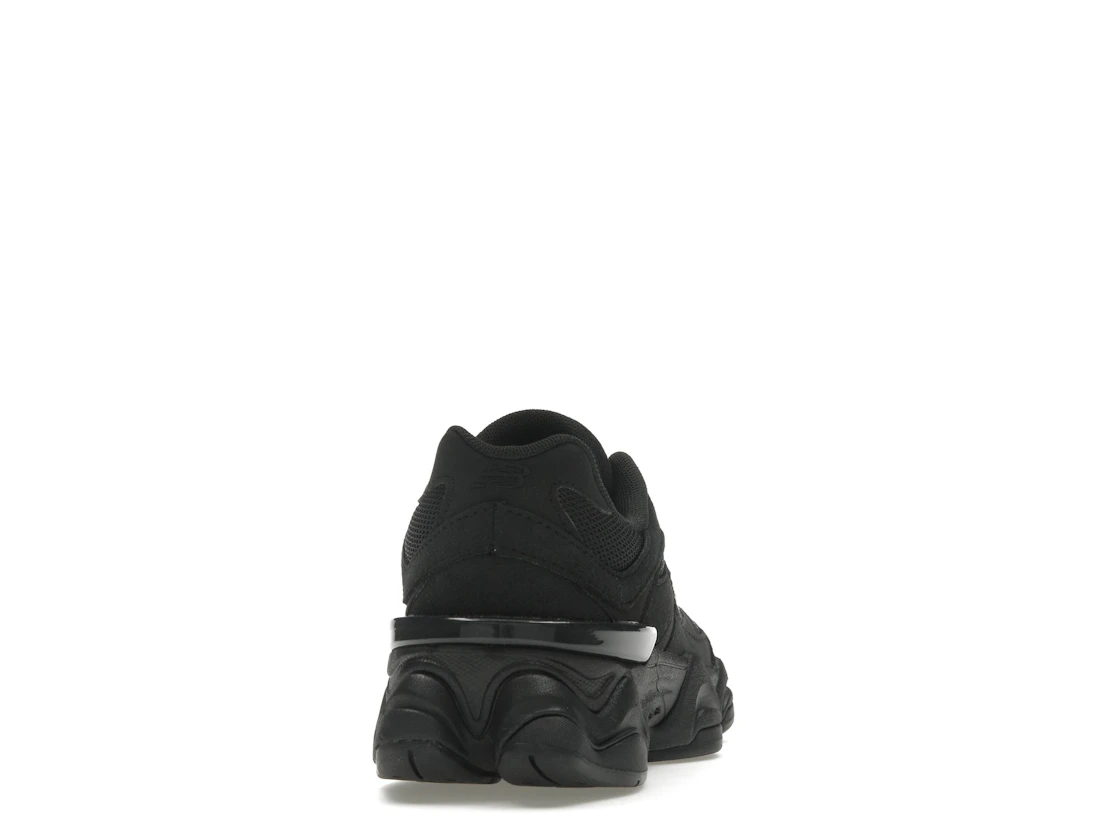 Vue 29 de New Balance 9060 Triple Black (GS)