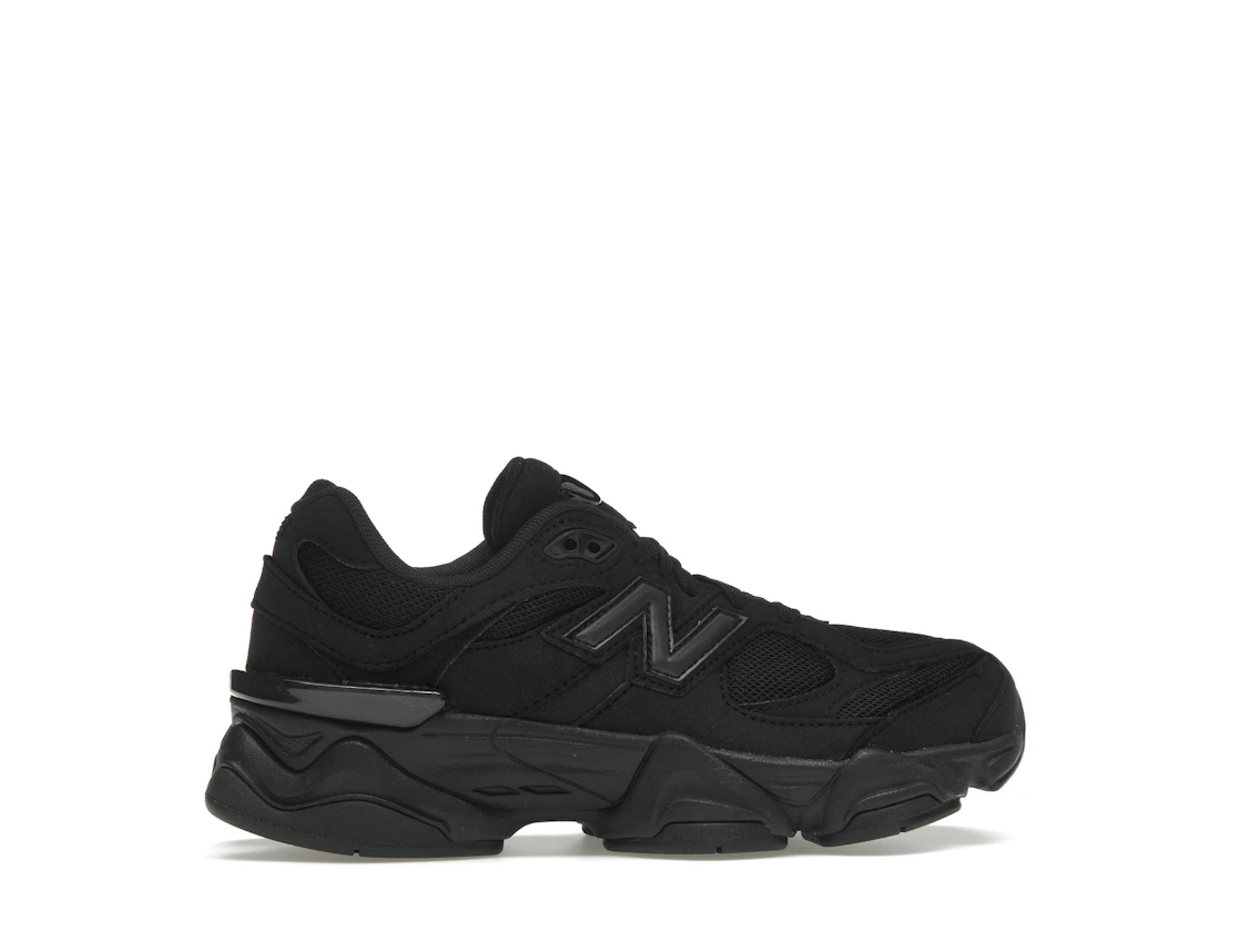 Vue 36 de New Balance 9060 Triple Black (GS)