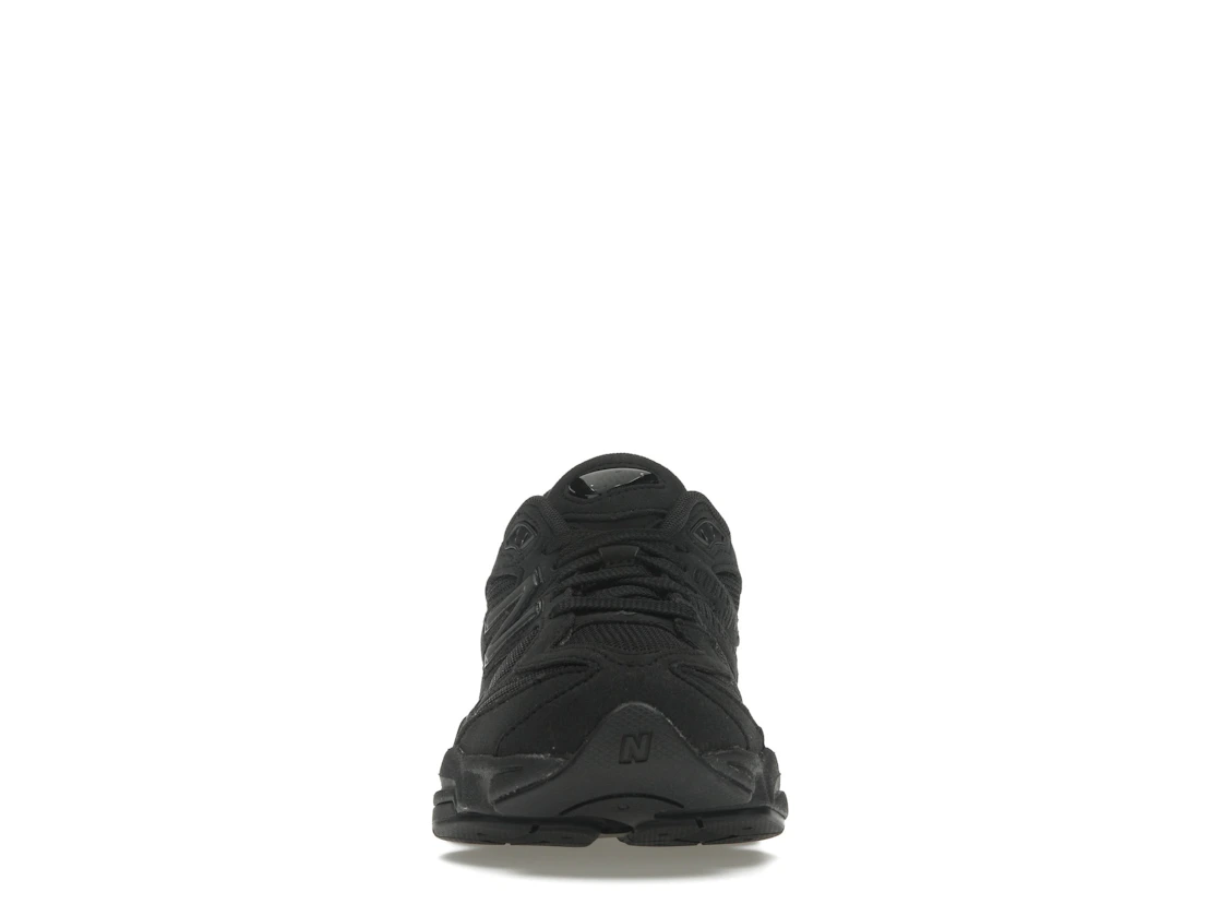 Vue 10 de New Balance 9060 Triple Black (GS)