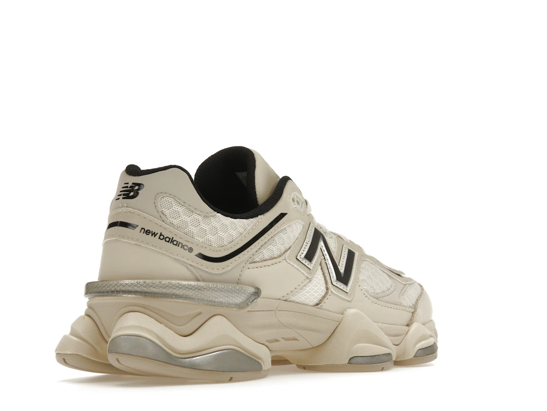 Vue 32 de New Balance 9060 Turtledove Black Silver Metallic