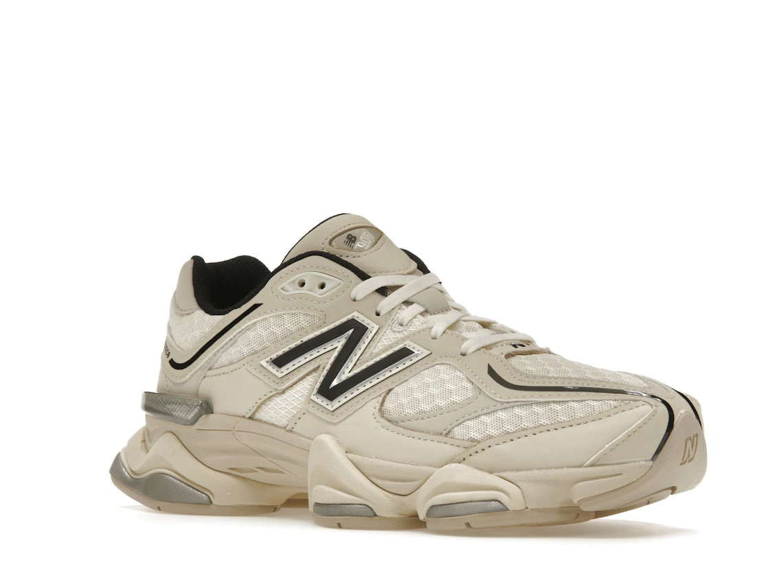 Vue 5 de New Balance 9060 Turtledove Black Silver Metallic