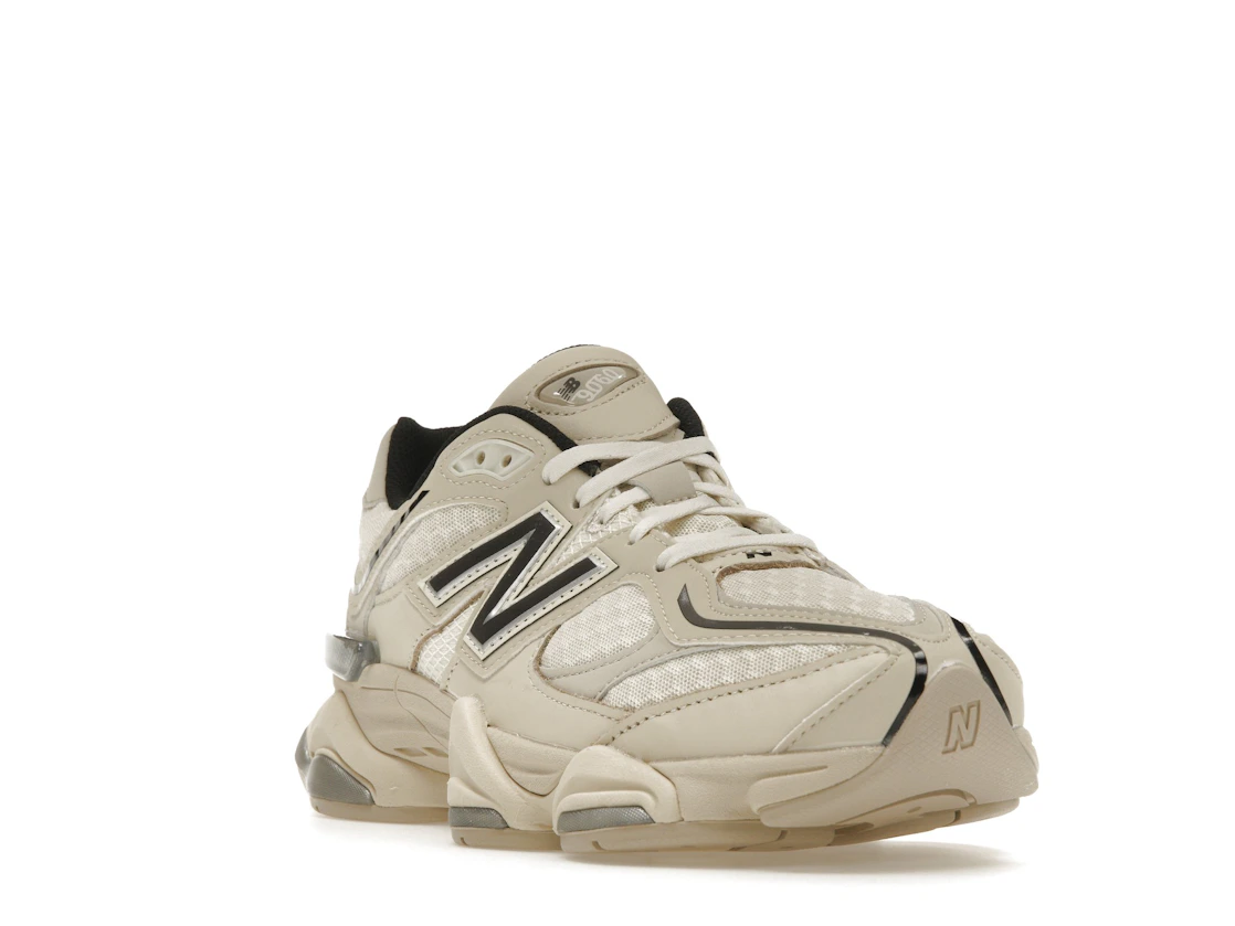 Vue 7 de New Balance 9060 Turtledove Black Silver Metallic