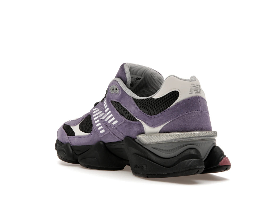 Vue 24 de New Balance 9060 Violet Noir