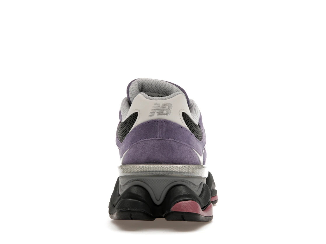 Vue 28 de New Balance 9060 Violet Noir