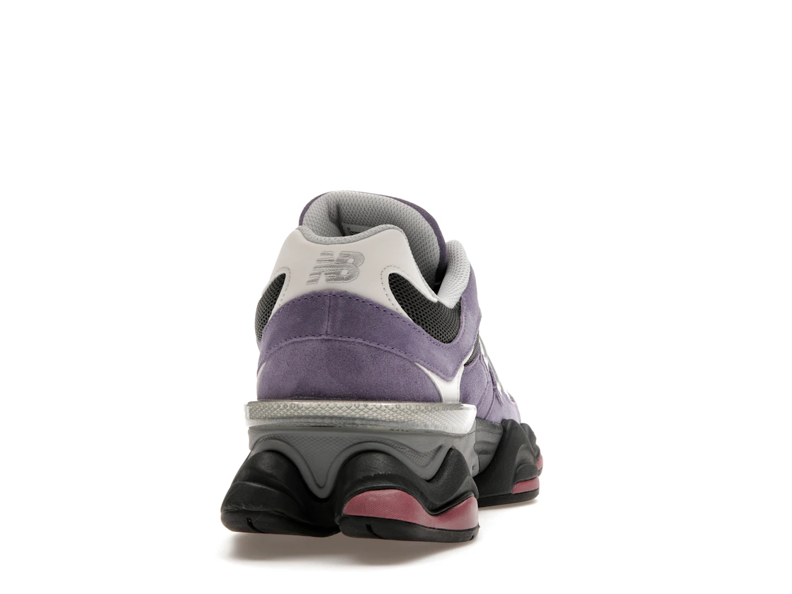 Vue 29 de New Balance 9060 Violet Noir