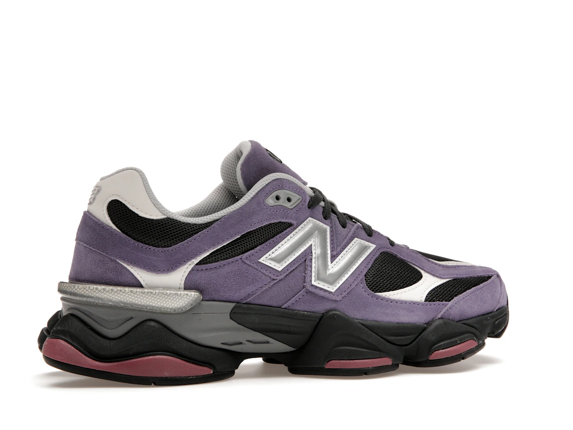 Vue 35 de New Balance 9060 Violet Noir