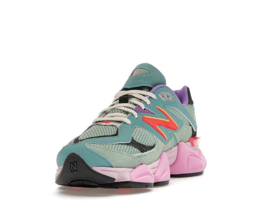 Vue 13 de New Balance 9060 Warped Multi-Color