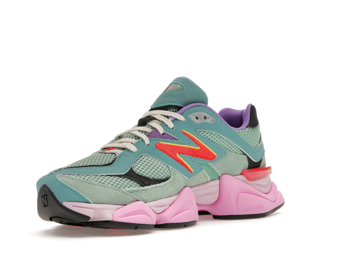 Vue 15 de New Balance 9060 Warped Multi-Color