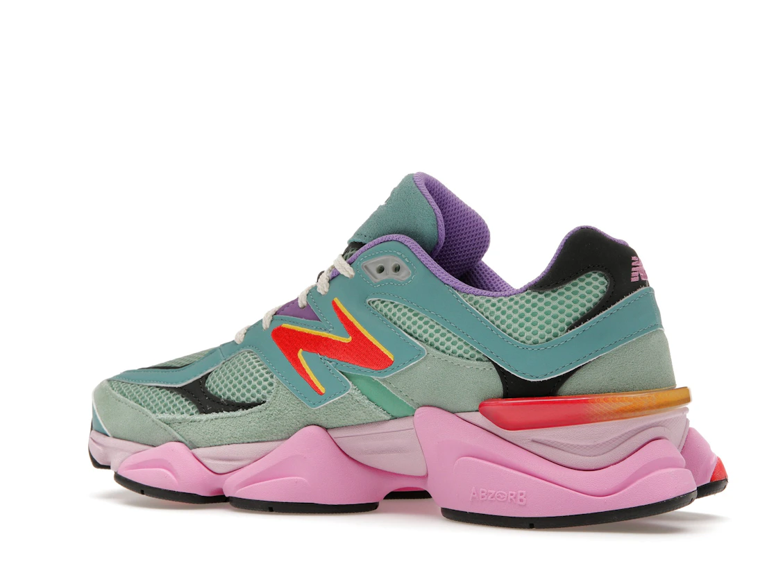 Vue 22 de New Balance 9060 Warped Multi-Color