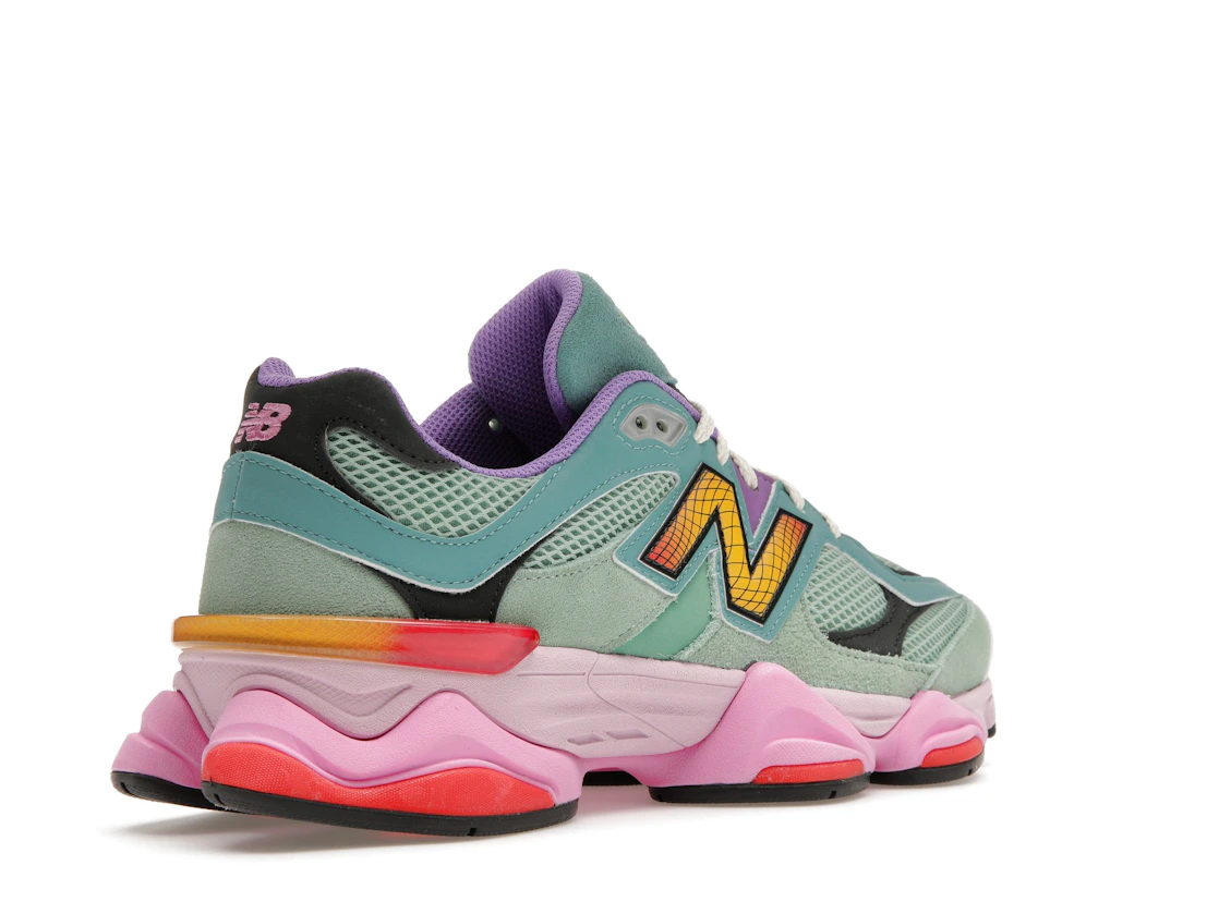 Vue 33 de New Balance 9060 Warped Multi-Color