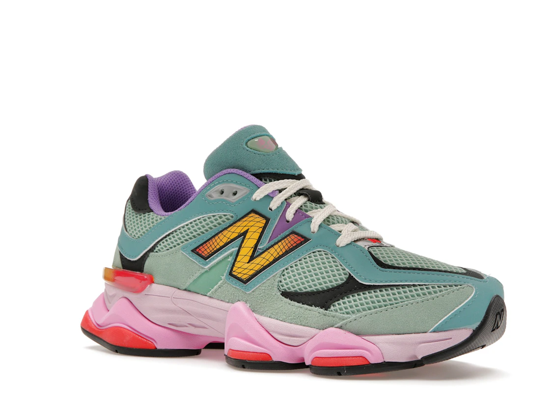Vue 5 de New Balance 9060 Warped Multi-Color
