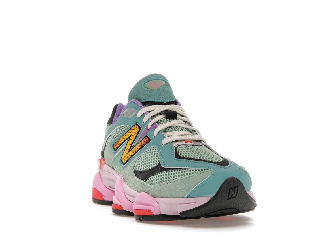 Vue 8 de New Balance 9060 Warped Multi-Color