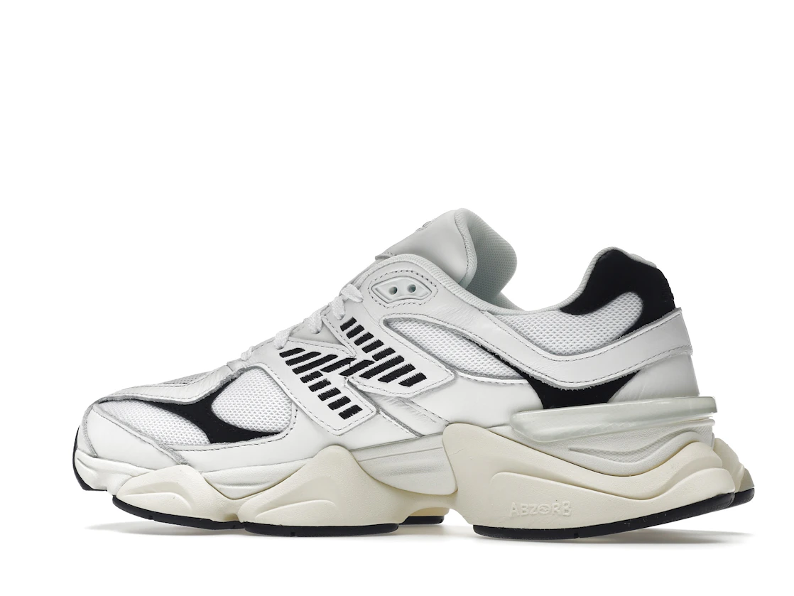 Vue 21 de New Balance 9060 White Black