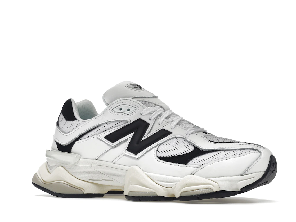Vue 4 de New Balance 9060 White Black