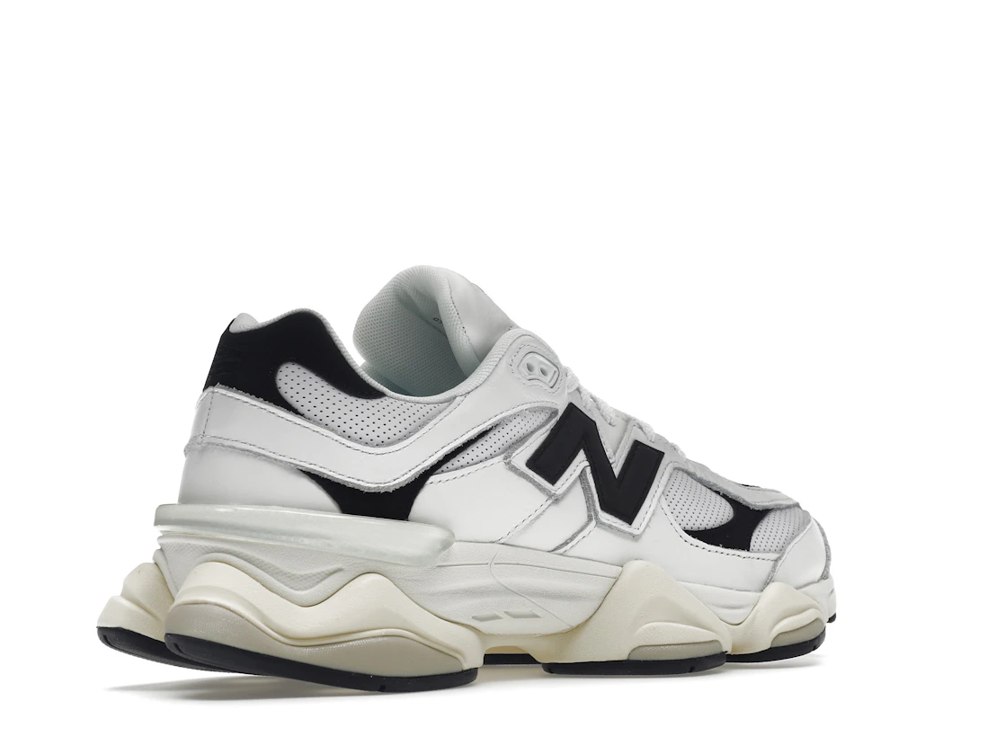 Vue 33 de New Balance 9060 White Black