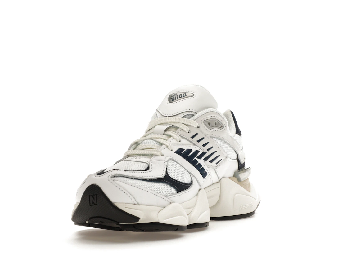 Vue 13 de New Balance 9060 White Navy
