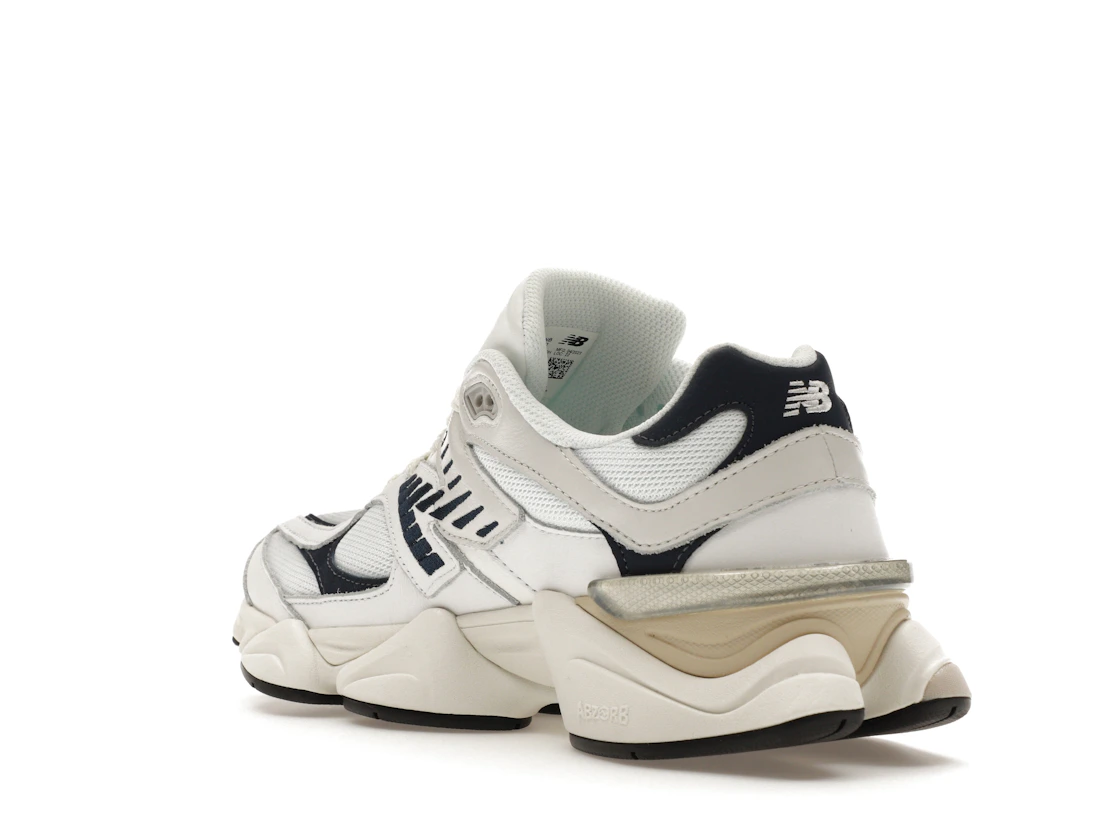 Vue 24 de New Balance 9060 White Navy