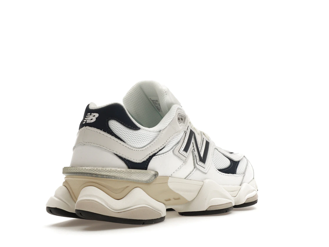 Vue 32 de New Balance 9060 White Navy