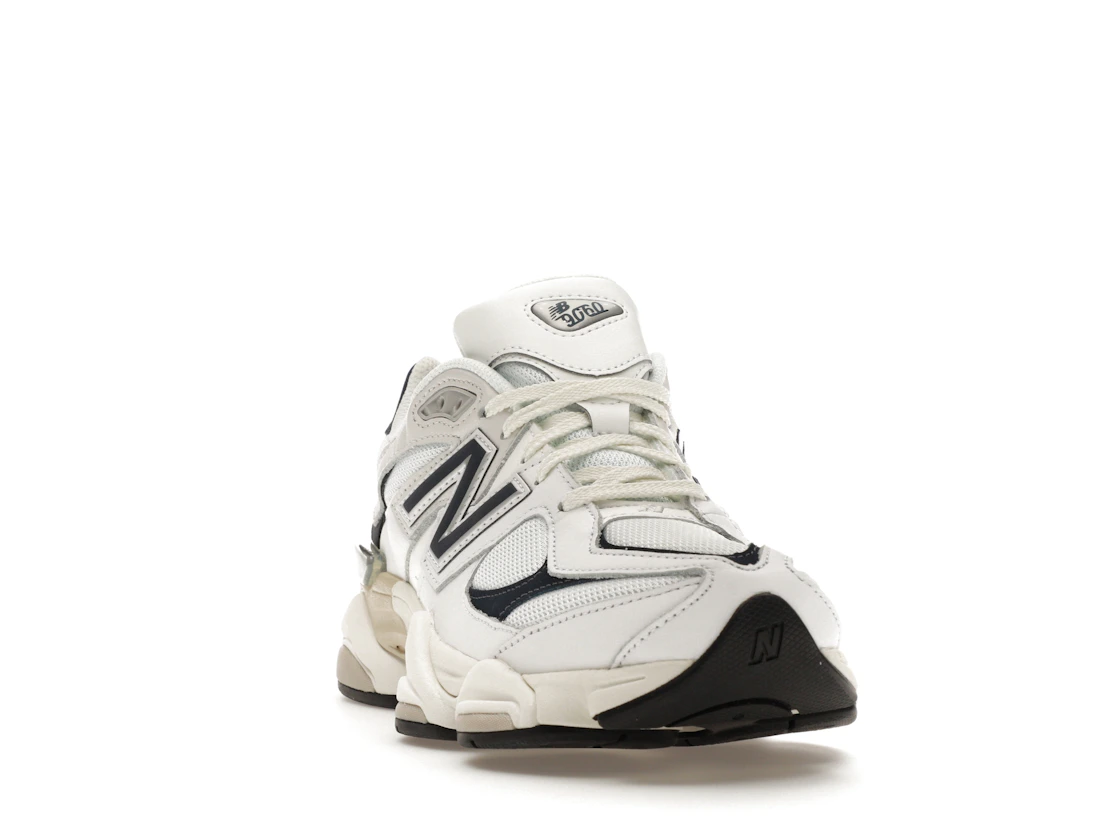 Vue 8 de New Balance 9060 White Navy