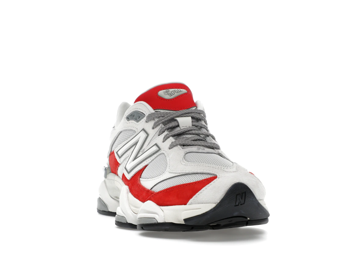 Vue 8 de New Balance 9060 White Red