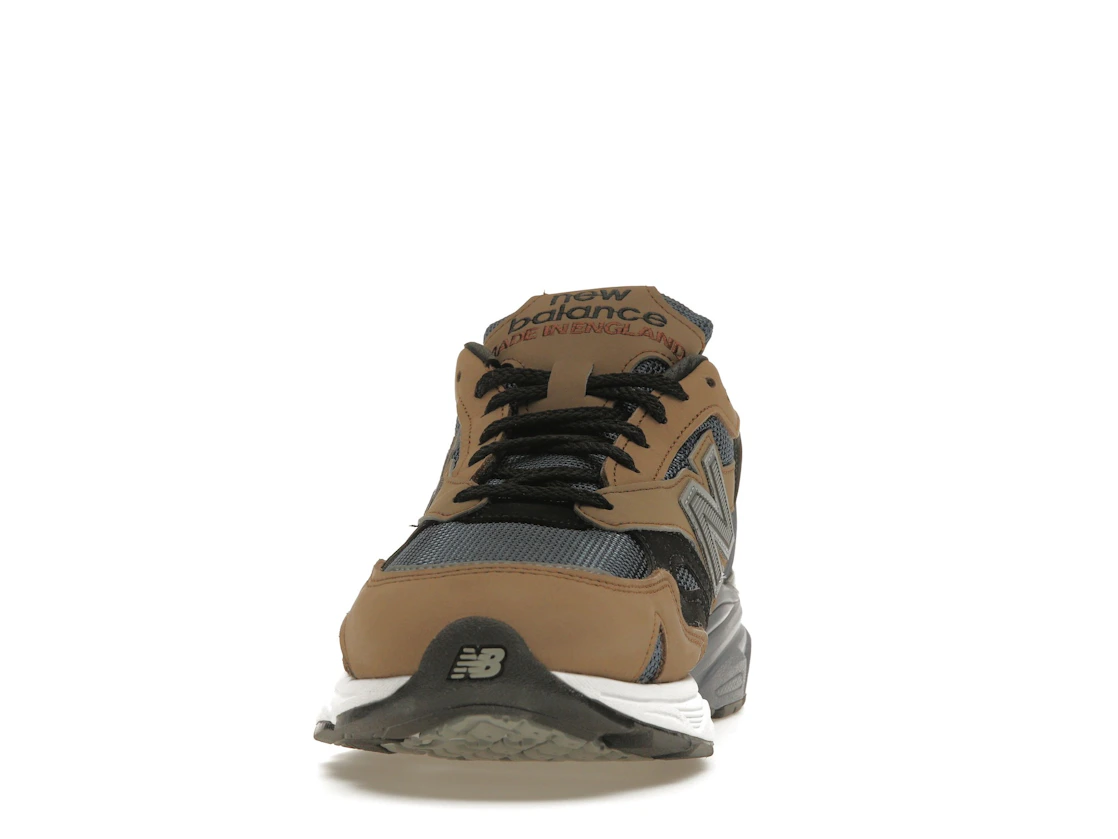 Vue 11 de New Balance 920 MiUK Navy Beige Black
