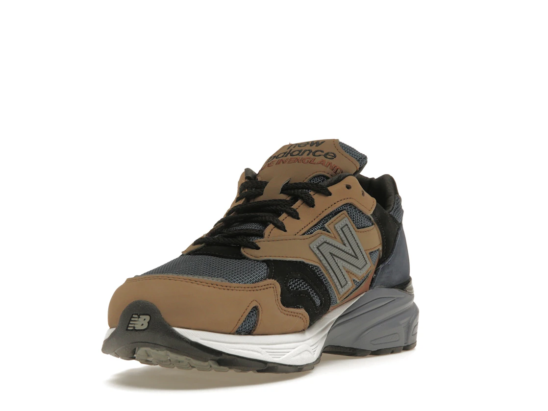 Vue 13 de New Balance 920 MiUK Navy Beige Black