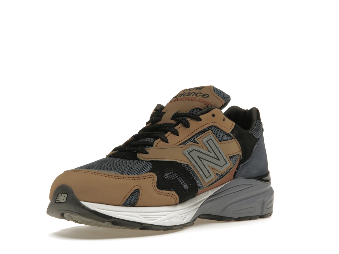 Vue 14 de New Balance 920 MiUK Navy Beige Black