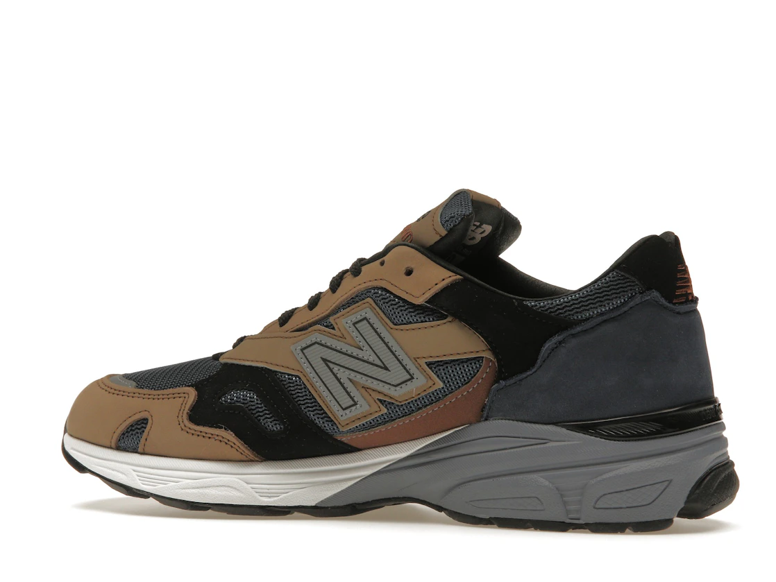 Vue 21 de New Balance 920 MiUK Navy Beige Black