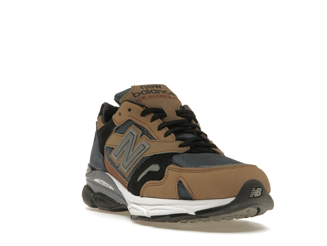 Vue 7 de New Balance 920 MiUK Navy Beige Black