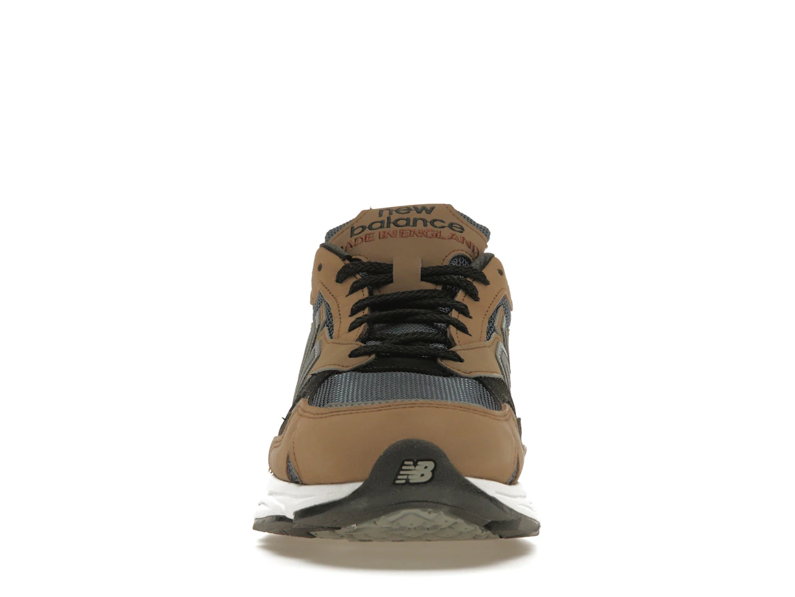 Vue 10 de New Balance 920 MiUK Navy Beige Black