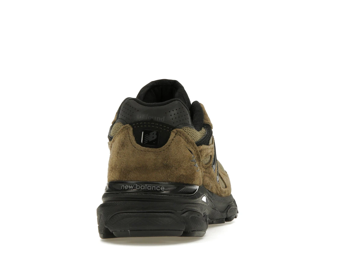 Vue 29 de New Balance 990v3 MiUSA JJJJound Brown Black
