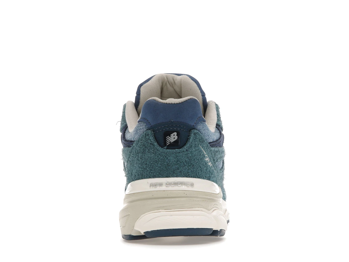 Vue 28 de New Balance 990v3 MiUSA Levi's Denim