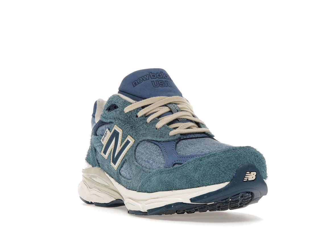 Vue 7 de New Balance 990v3 MiUSA Levi's Denim