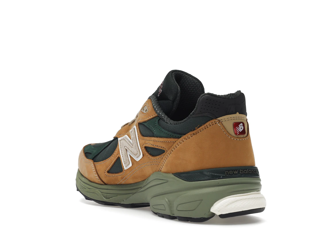 Vue 25 de New Balance 990v3 MiUSA Tan Green