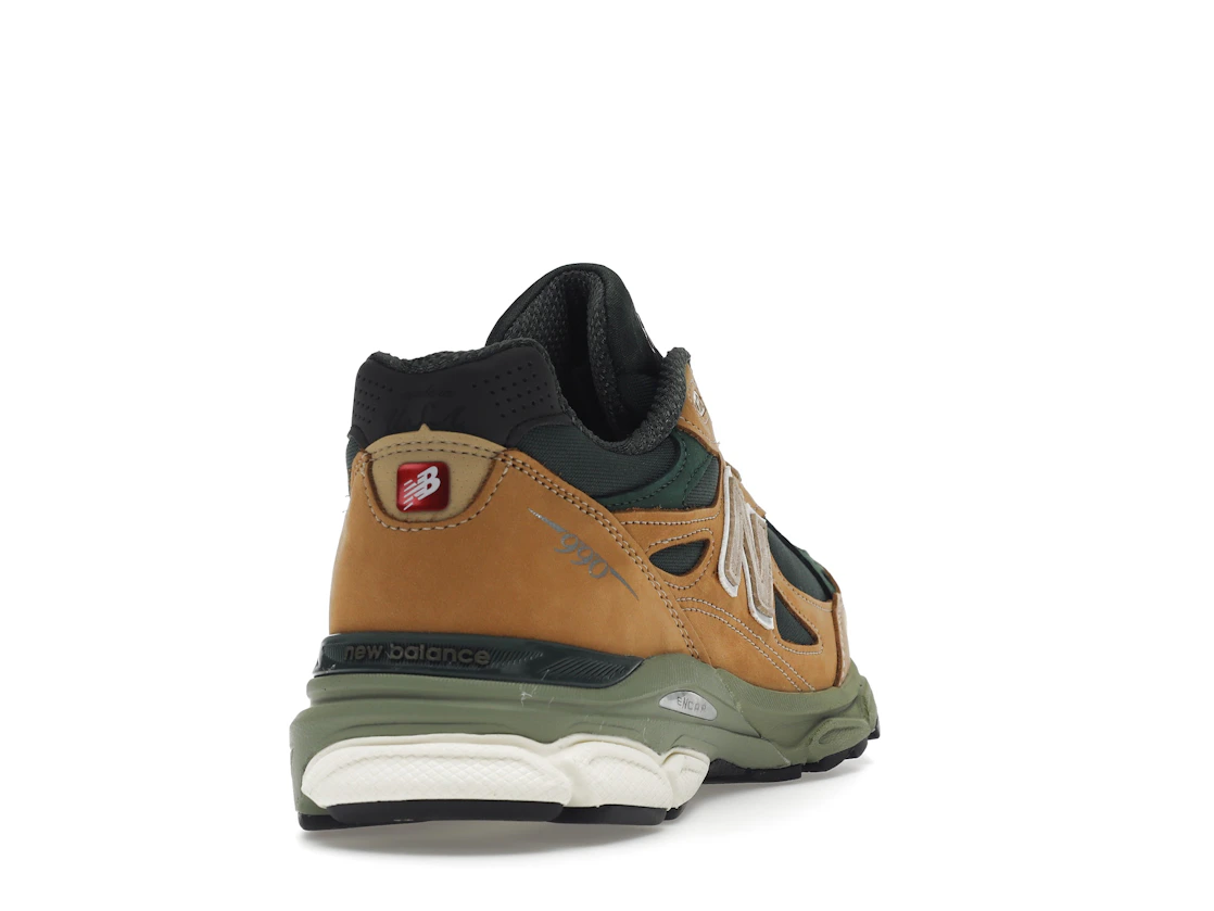 Vue 30 de New Balance 990v3 MiUSA Tan Green