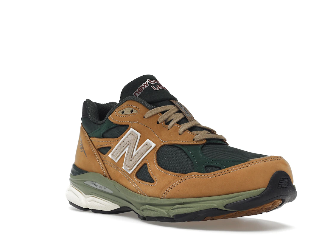 Vue 6 de New Balance 990v3 MiUSA Tan Green