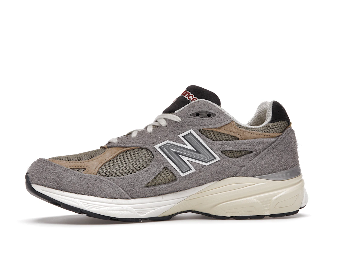 Vue 18 de New Balance 990v3 MiUSA Teddy Santis Marblehead Incense