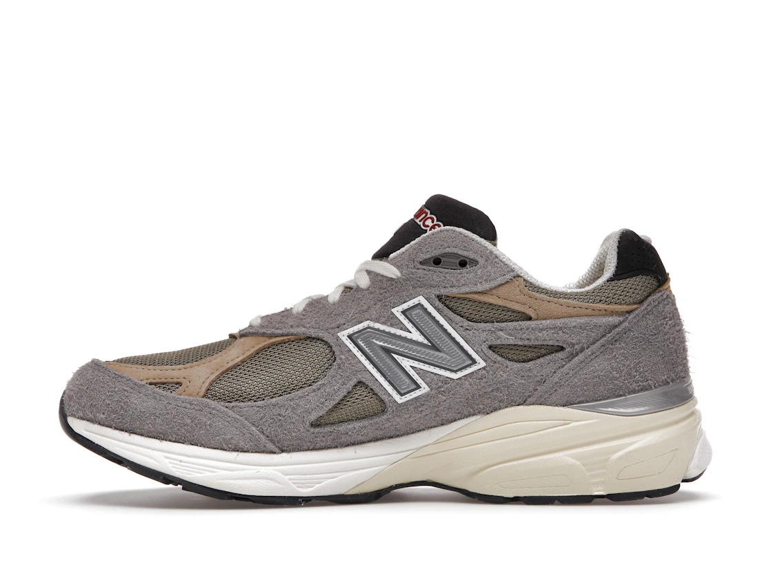 Vue 19 de New Balance 990v3 MiUSA Teddy Santis Marblehead Incense