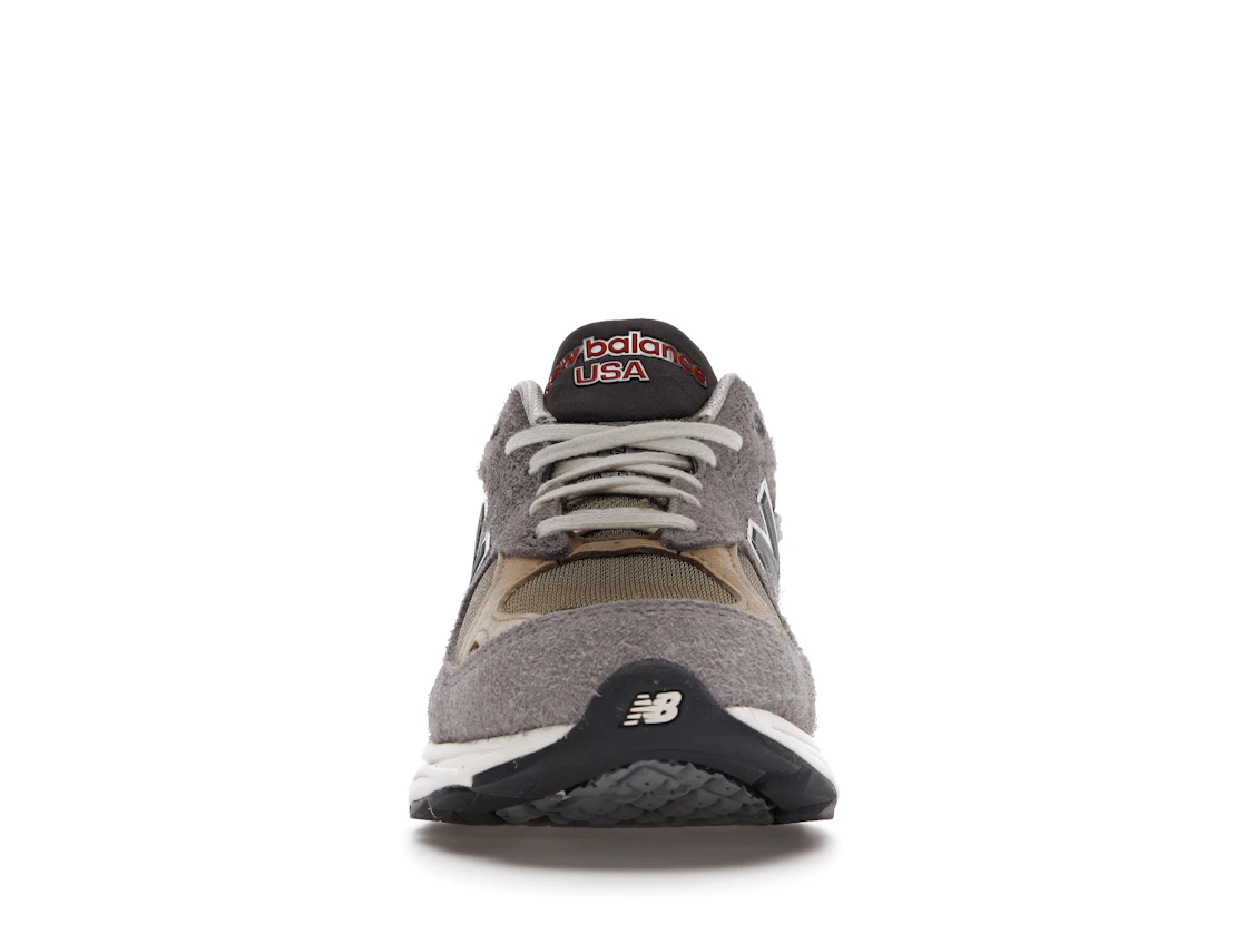 Vue 10 de New Balance 990v3 MiUSA Teddy Santis Marblehead Incense