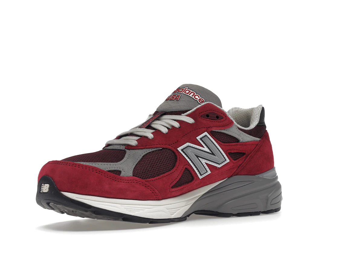 Vue 15 de New Balance 990v3 MiUSA Teddy Santis Scarlet